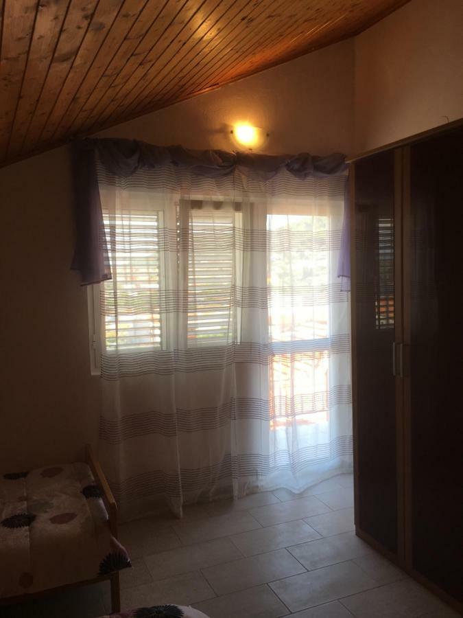 Apart Mani Di Lauro Apartman Preko Kültér fotó